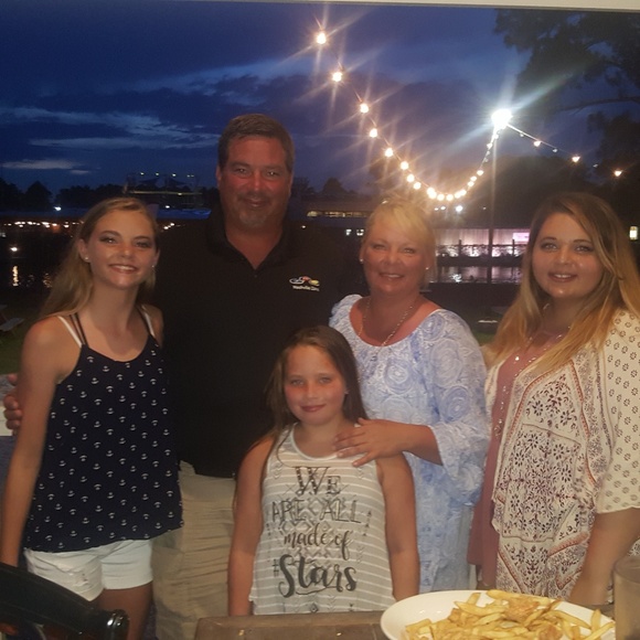 Meet your Posher, Kayla - Picture 3 of 13